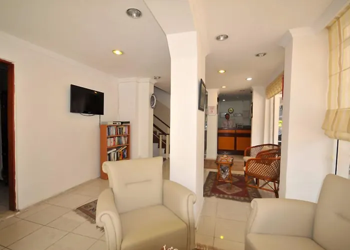 Villamar Hotel İçmeler